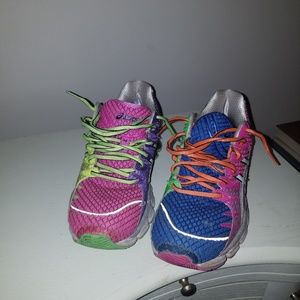 Running shoes